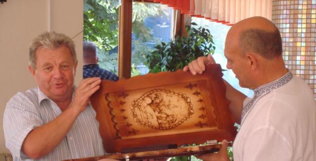 Товариство выншуэ найкращого генерала серед художникыв ы найкращого художника серед генералыв..... (DSC00228.JPG)