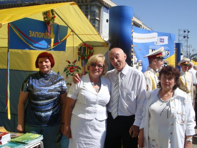 З Днем Народження Київ - вітають Земляцтва! (DSC07921.JPG)