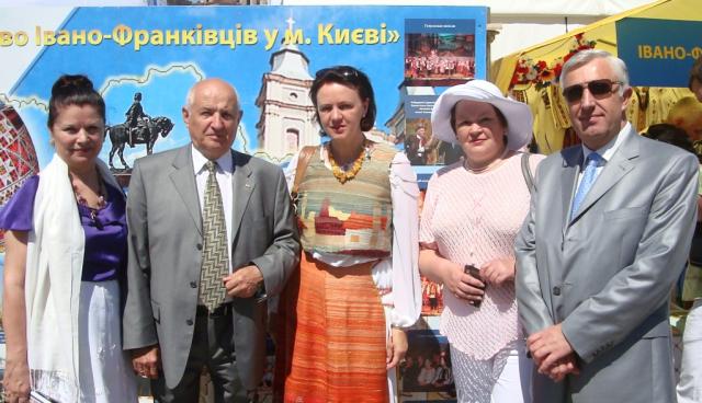 З Днем Народження Київ - вітають Земляцтва! (DSC08061.JPG)