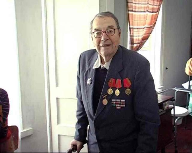 ФРОНТОВИК-ВЧИТЕЛЬ-ДОВГОЖИТЕЛЬ І ЙОГО ДОБРІ СПРАВИ (F_1.jpg)