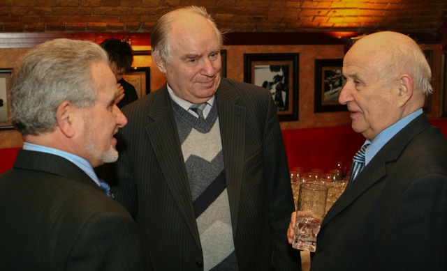                                      ПРИЛУЦЬКЕ  ВІДДІЛЕННЯ ВІНШУЄ  ЮВІЛЯРА (IMG_2268.jpeg)