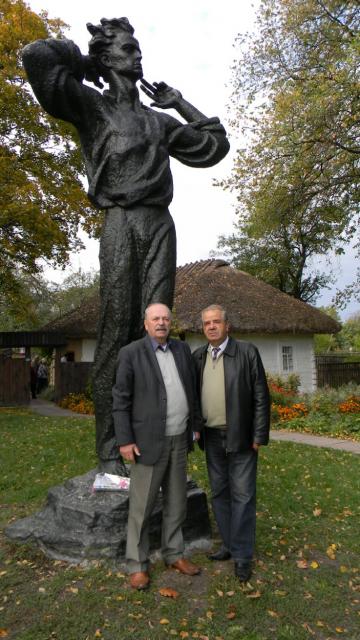 Поїздка по Чернігівщині 2 - 3 жовтня 2010 року (Udvokh.JPG)